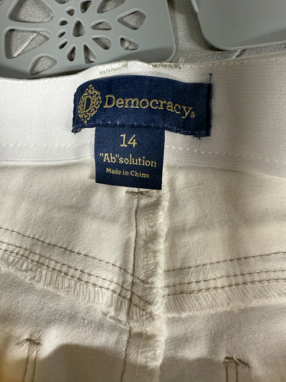 Democracy Ab Solution White High Rise Straight Leg Jeans Crop Paneled Sz 14 NWT - Picture 12 of 14